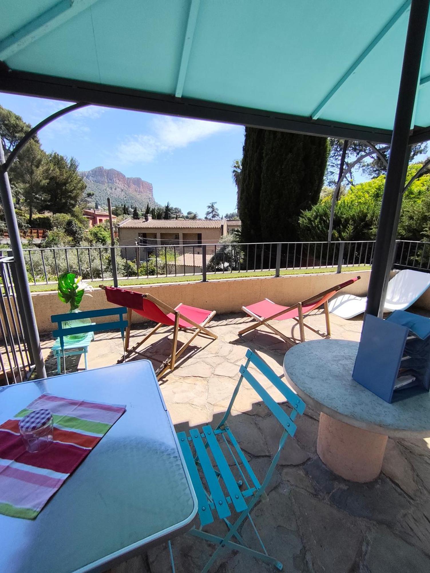 Boutique Hostel By Cassis Exterior photo